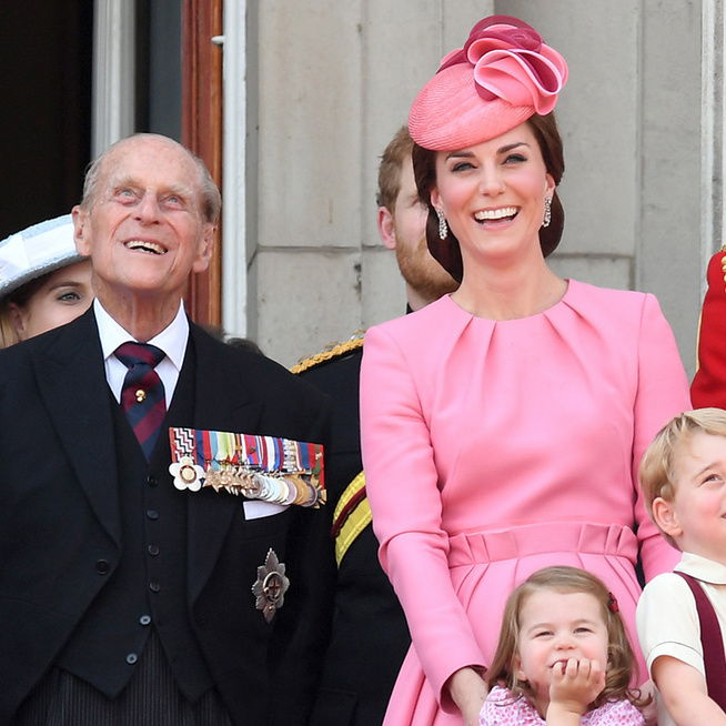 Mit esznek a királyi család tagjai? Fokhagymát egyáltalán nem fogyasztanak a Buckingham-palotában
