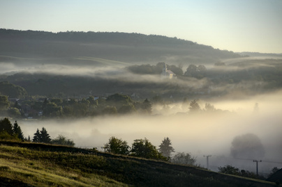 Álomszerű látványra ébredtek ma Nógrád megyében - Varázslatos ködbe burkolóztak a kis falvak