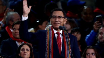 Nem sikerült megbuktatni a korrupcióval vádolt perui elnököt