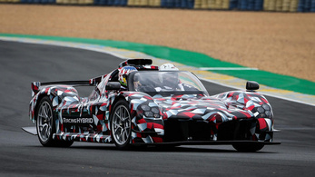 A Toyota készülő sportkocsija is parádézott Le Mans-ban