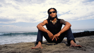 Lenny Kravitz szépségének titka a saját homokja