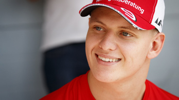 Michael Schumacher fia meg akarja dönteni Lewis Hamilton csúcsát