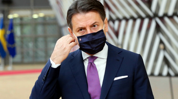Az olasz miniszterelnököt is meghallgatnák Matteo Salvini tárgyalásán