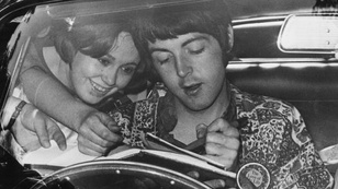 Százmilliót ért McCartney Astonja
