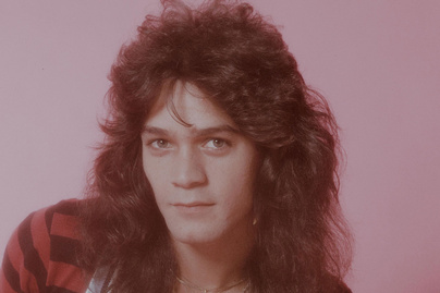 65 évesen elhunyt a világhírű rockzenész: rákkal küzdött Eddie Van Halen