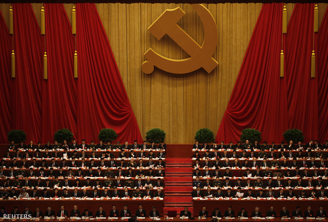  A KKP XVIII. kongresszusán meghatározzák Kína következő öt-tíz évének fejlődési irányát, és megválasztják a párt, egyben az ország új vezetőit.