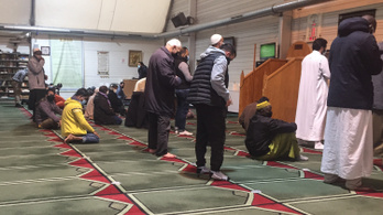 Bezárnak egy párizsi mecsetet a lefejezett tanár elleni uszítás miatt