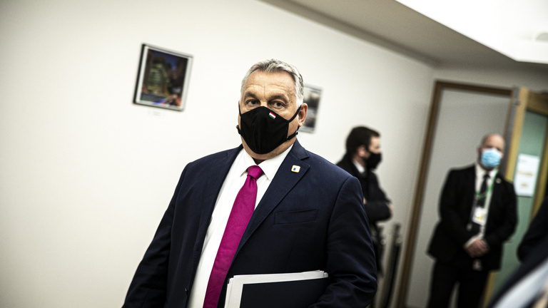 Orbán Viktor bedobta magát, negyven percen át vitáztak a genderről