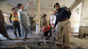 Terrortámadás ért egy pakisztáni iskolát