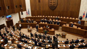 A járvány miatt halasztották el a parlamenti ülést Szlovákiában
