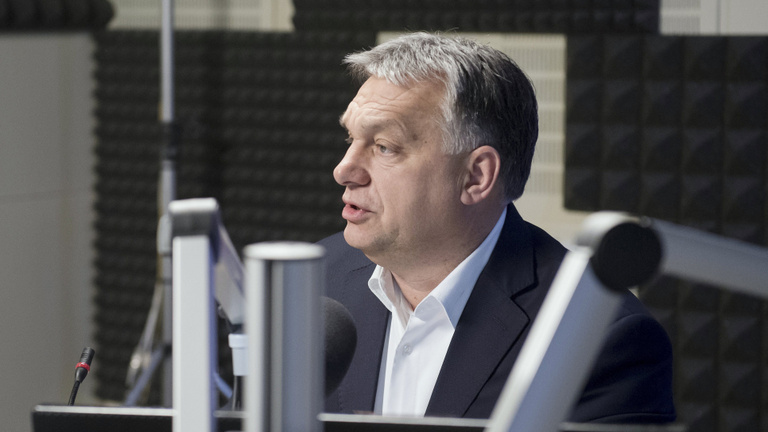 Orbán Viktor: Hétfőtől új világ kezdődik Magyarországon
