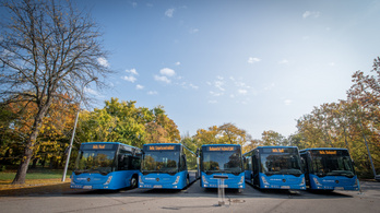 Harmincmilliárd forintos hitelből majdnem 400 buszt vásárolna a BKV