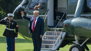 Eladó Trump egyik helikoptere