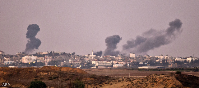 A palesztin belügyminisztérium szerint csak péntekre virradóra 130 bevetést hajtott végre az izraeli légierő. 