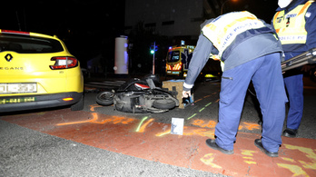 Motoros futárt gázolt halálra egy taxi a II. kerületben