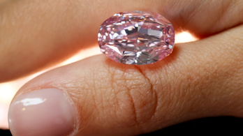 Hétmilliárd forintos gyémánt talált gazdára percek alatt