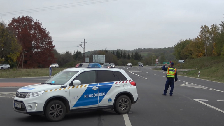 Videó: így lehet kikerülni a teljes rendőri útzárat
