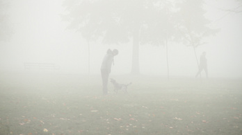 Figyelmeztet az OMSZ: rémes köd ereszkedik az országra