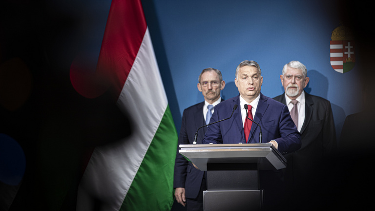 Orbán Viktor: Brüsszelben csak az lehet jogállam, ahol beengedik a migránsokat