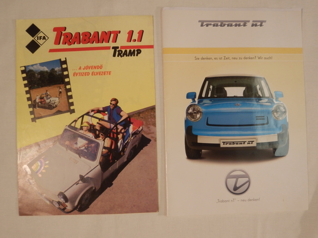 Trabant Tramp prospektus 1991-ből, és Trabant NT 2009-ből. Nem tudnám megmondani, melyikből lehet kevesebb idehaza
