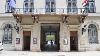 A virtuális térbe költözik a Petőfi Irodalmi Múzeum is