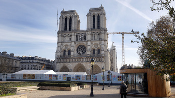 Notre-Dame: elhárult az omlásveszély