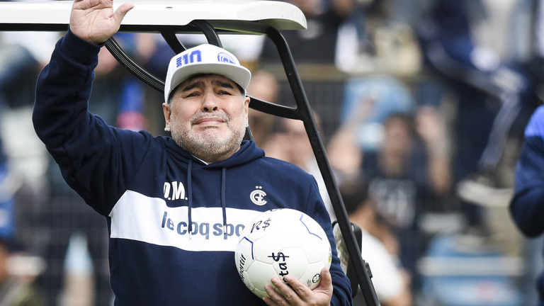 Meghalt Diego Maradona