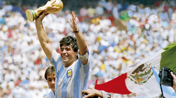 Beckenbauer: Maradona nemcsak futballista, hanem művész volt