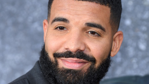 Karácsonyi tipp: ajándékozzon Drake-illatú gyertyát szeretteinek!