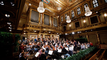 Koncertezik újévkor a Bécsi Filharmonikusok, de csak a tévében