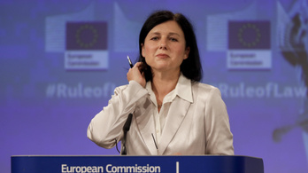 Demokráciavédelmi cselekvési tervet mutatott be Věra Jourová