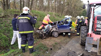 Két különleges járművet is baleset ért a magyar utakon