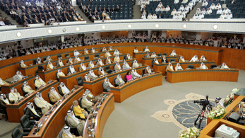 Jött egy kis urnaforradalom Kuvaitban, a parlamenti képviselők kétharmada politikai újonc