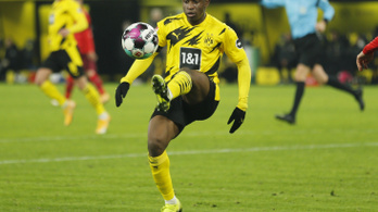 Rekordot döntött a Dortmund fiatalja, csapata csoportelsőként végzett a BL-ben