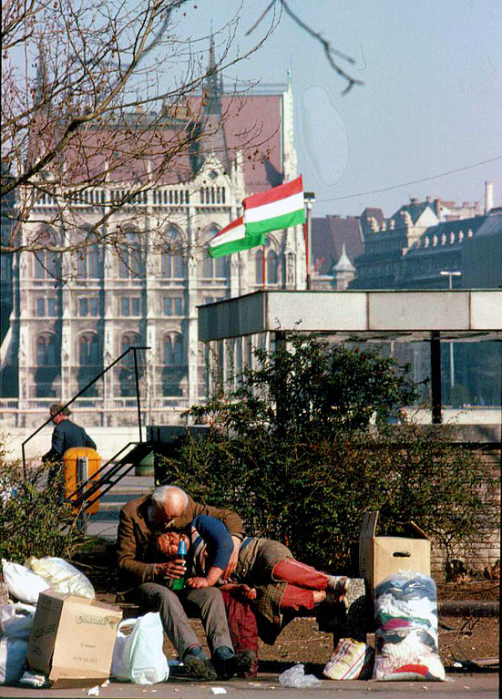 Budapest, 2000.