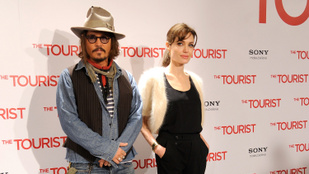 Johnny Depp Angelina Jolie-val is kavart a közös forgatásukon