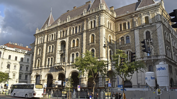 Pokoli paloták: eltűnnek végre Budapest szégyenfoltjai?