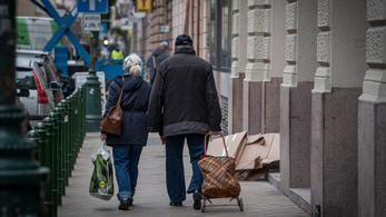 Már a Magyar Közlönyben is rögzítették az 5 százalékos nyugdíjemelést