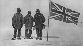 Nagy-Britanniában marad az 1907-es sarkkutató expedíció szánja és zászlója