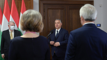 Orbán Viktor: 2021-ben maradhat a járványügyi készültség