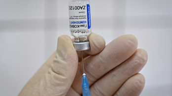 Már a 60 év felettieket is olthatják a Szputnyik V vakcinával Oroszországban