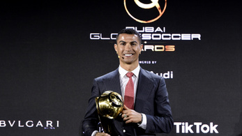 Cristiano Ronaldo lett az évszázad labdarúgója