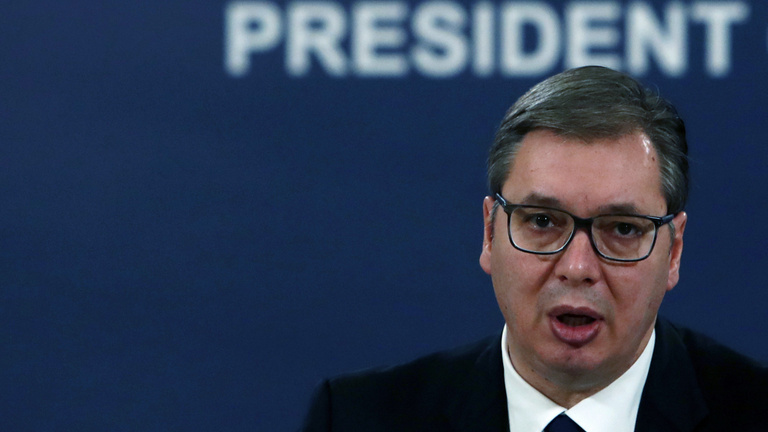 Szerbia megcélozza a 690 eurós belgrádi átlagfizetést jövőre