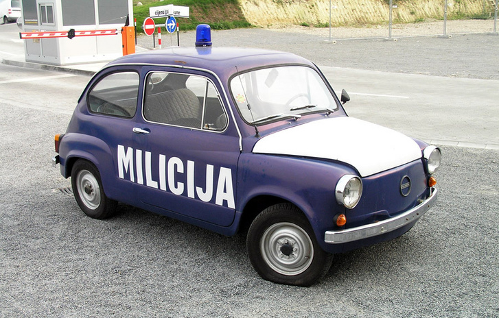 A Zastava 750-esek rendőrségi változatából is megmentettek párat a jugoszláv utódállamokban