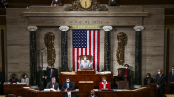 Újraválasztották Nancy Pelosit az amerikai képviselőház elnökének