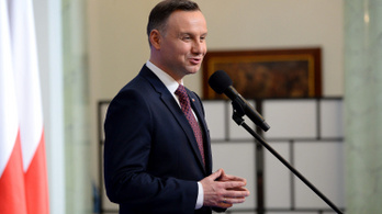 Megerősítik a lengyel államfő külpolitikai intézményi hátterét
