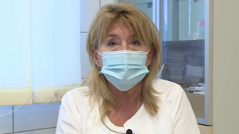 Győri osztályvezető főorvos: nem észleltek korai szövődményeket a beoltottaknál