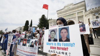 Kína szerint az ujgur nőket felszabadítják, a Twitter inkább törölte a nagykövetség posztját