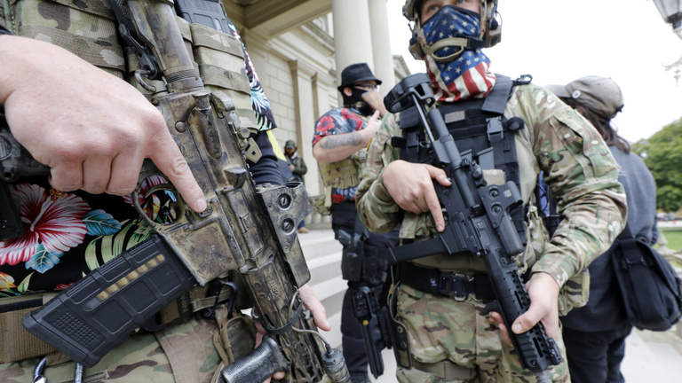 Szükségállapot Washingtonban, fegyveres szélsőségesek tüntetésére számítanak