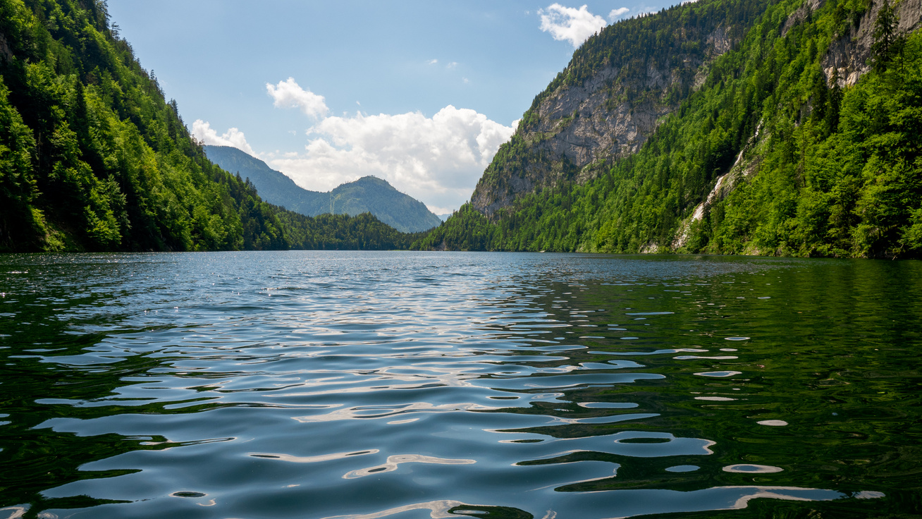 Az osztrák tó mélyéről több ládányi titkos SS-dokumentum, hamis pénz is előkerült már: a Toplitz-tó különös története